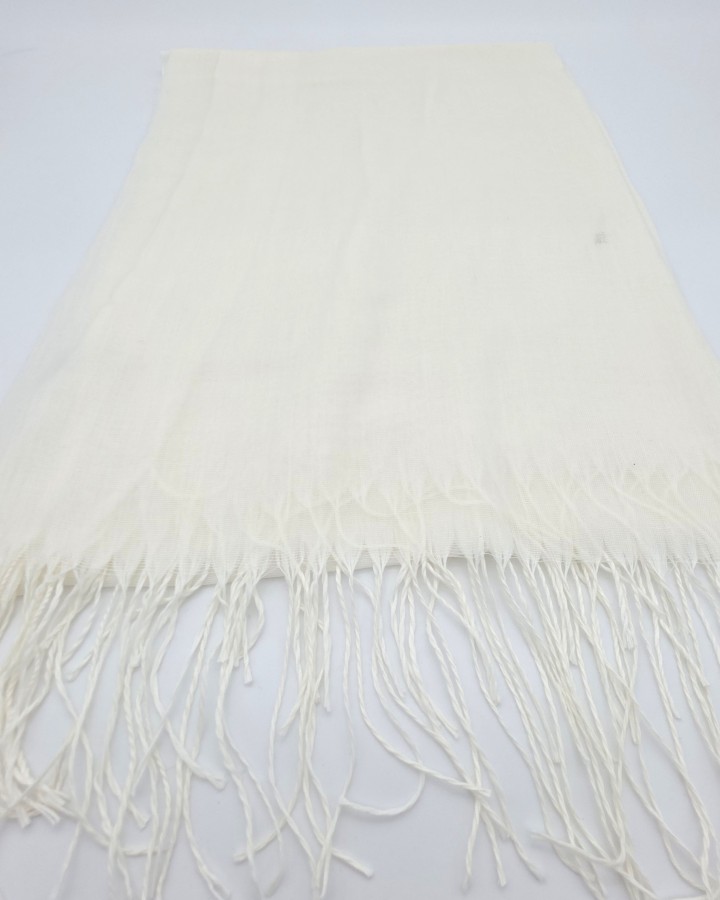 PAÑUELO LISO CON FLECOS