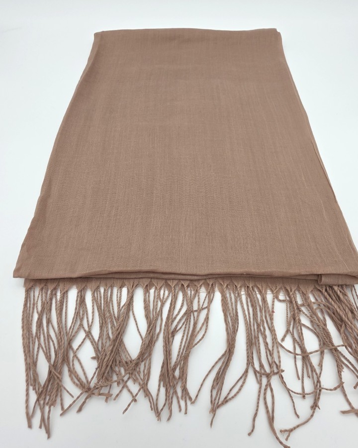 PAÑUELO LISO CON FLECOS