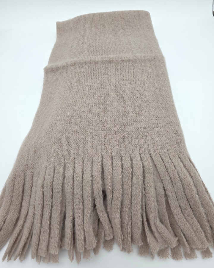 BUFANDA LISA DE MEZCLA DE LANA CON FLECOS