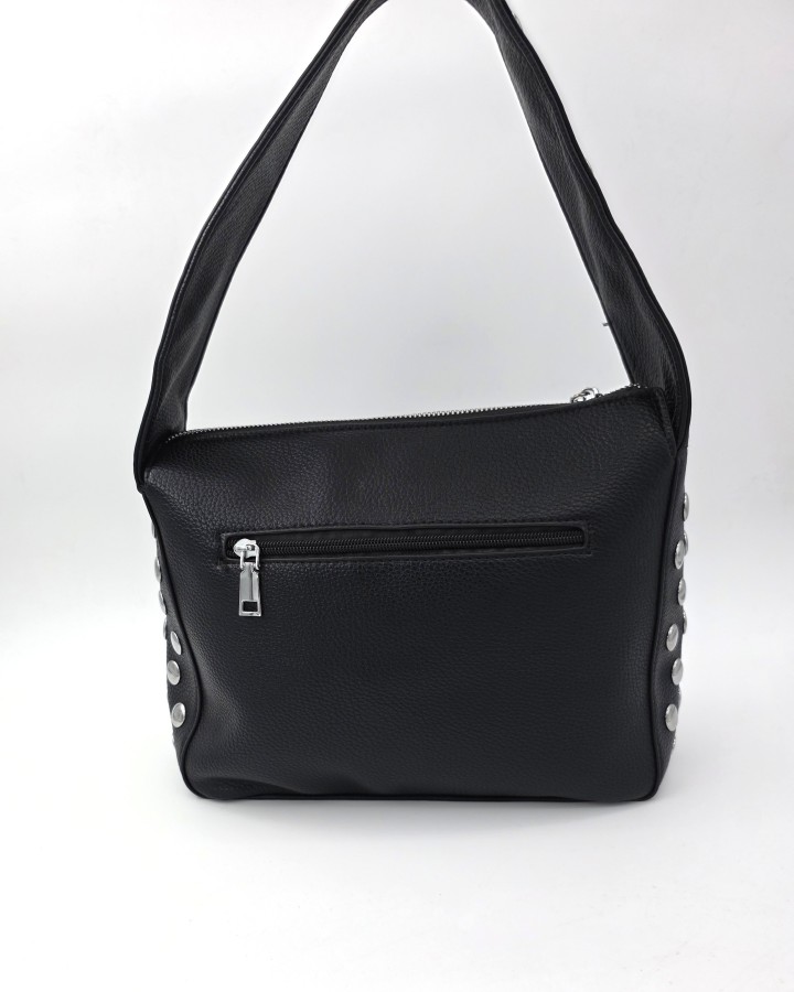 BOLSO DE HOMBRO CON TACHUELAS