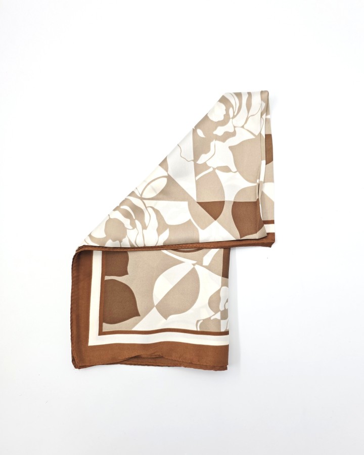 PAÑUELO CUADRADO FLORES ABSTRACTAS