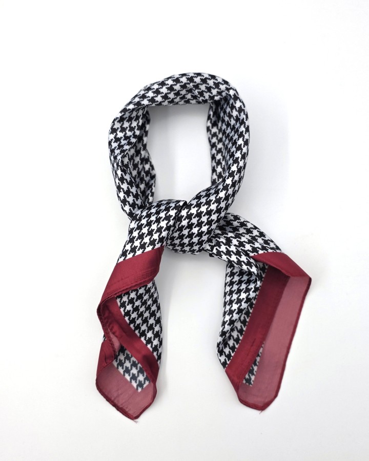 PAÑUELO CUADRADO EFECTO PATA DE GALLO