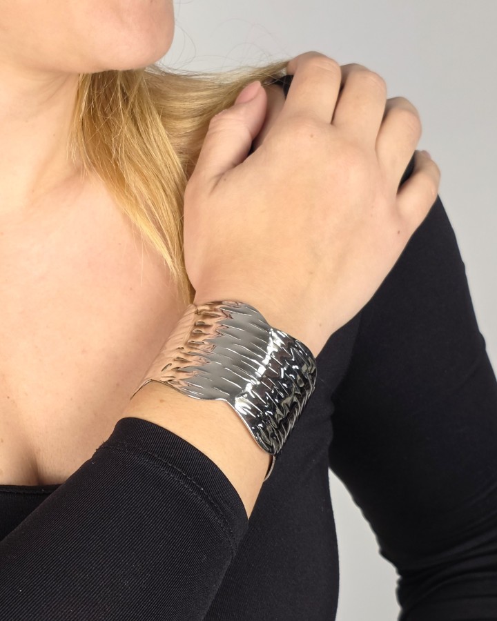 PULSERA RÍGIDA EFECTO ONDAS - ACERO INOXIDABLE