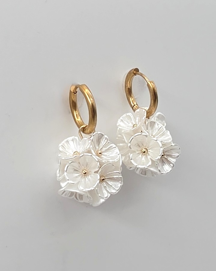 AROS PEQUEÑOS CON PÉTALOS FLOR