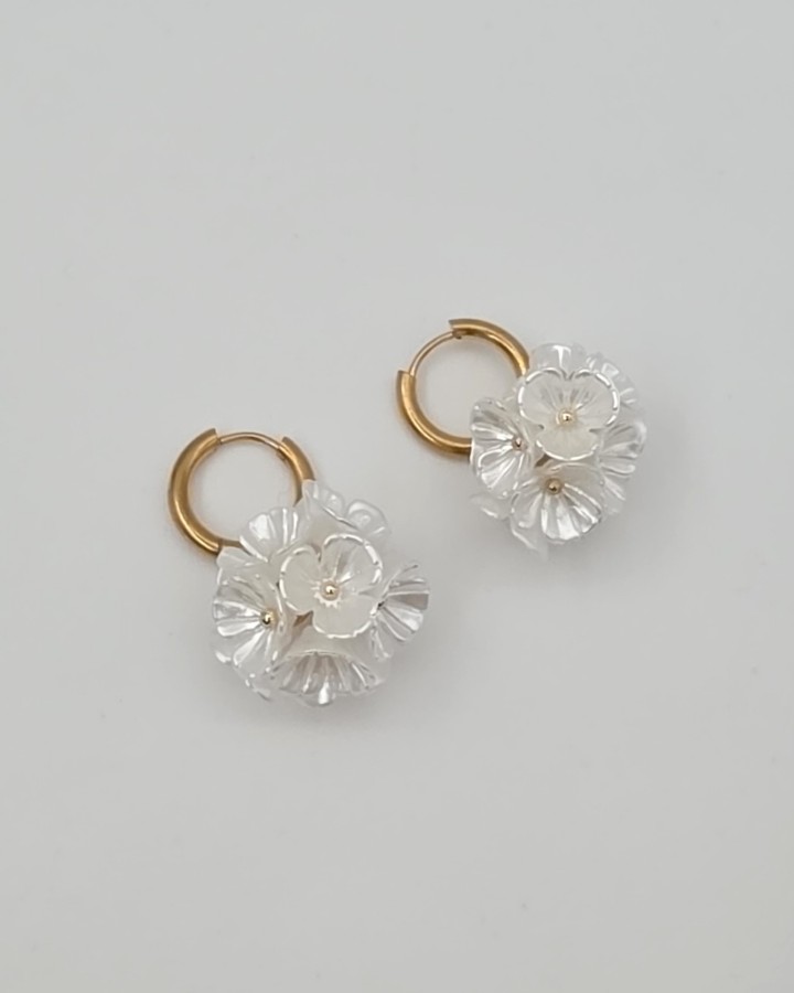 AROS PEQUEÑOS CON PÉTALOS FLOR