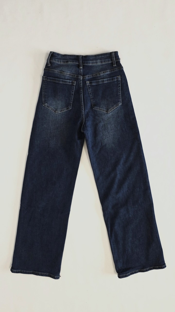 JEANS RECTOS TIRO ALTO