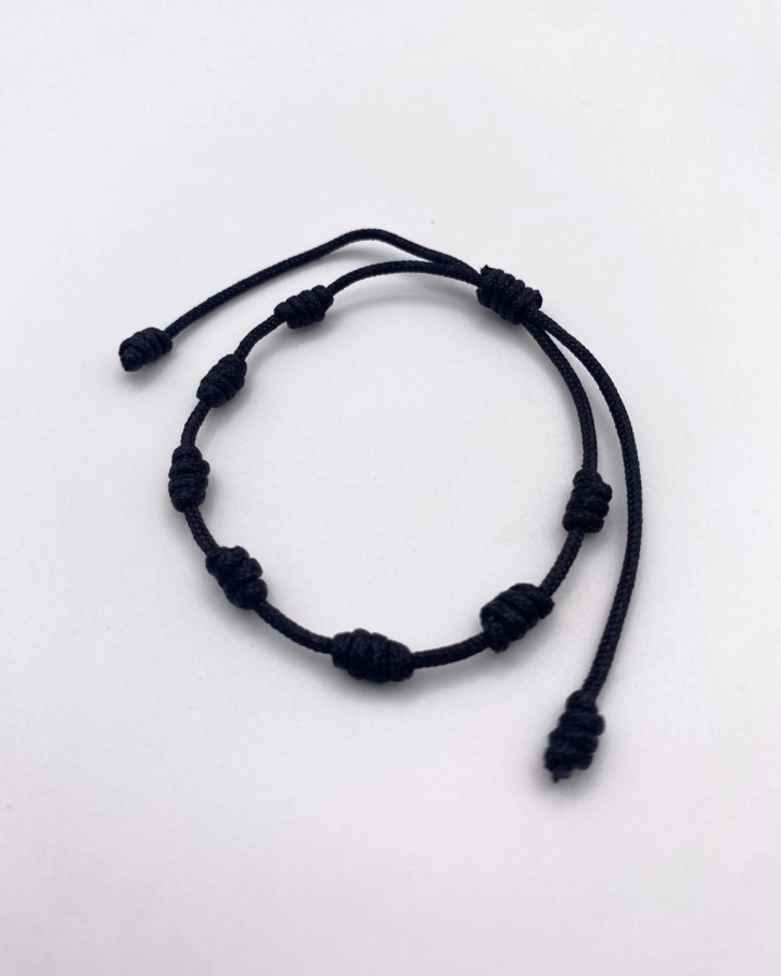 PULSERA HILO 7 NUDOS