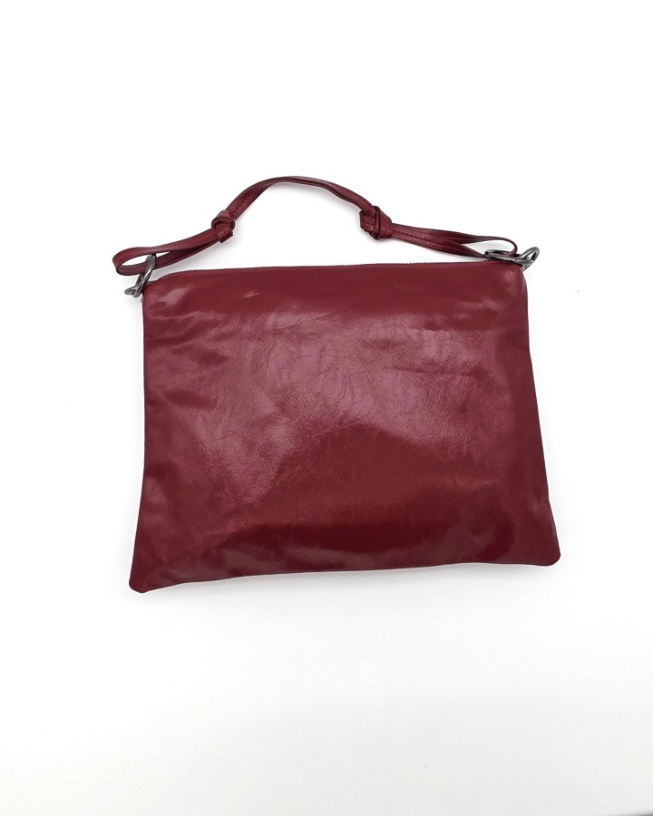 BOLSO DE HOMBRO CON TACHUELAS