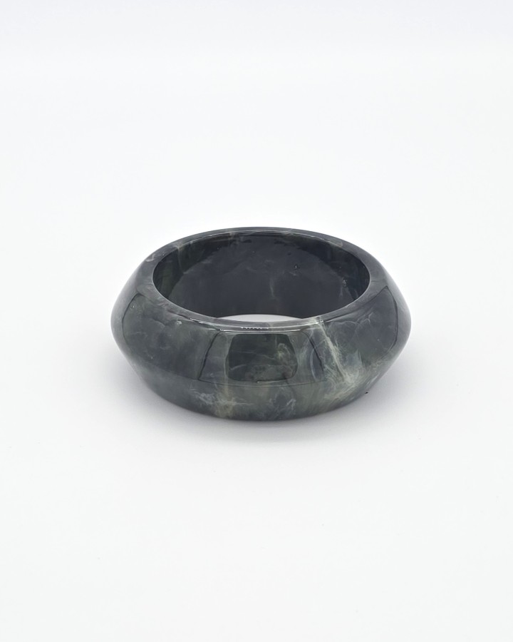 PULSERA RÍGIDA CON EFECTO AMARMOLADO