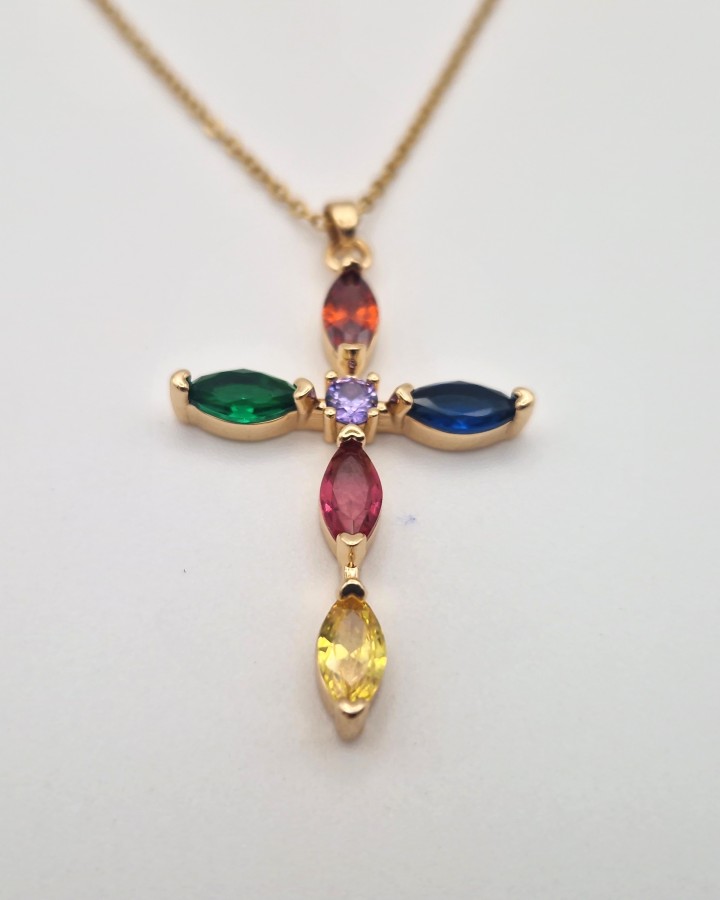 COLLAR CRUZ CON CIRCONIA