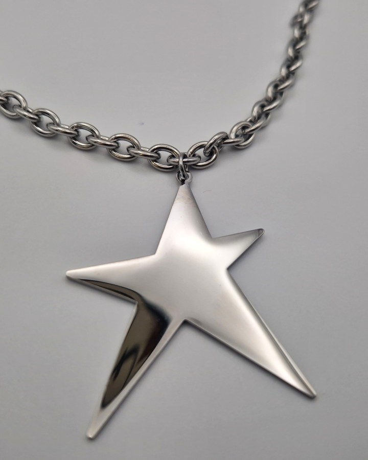 COLLAR LARGO CADENA ANCHA CON ESTRELLA - ACERO INOXIDABLE