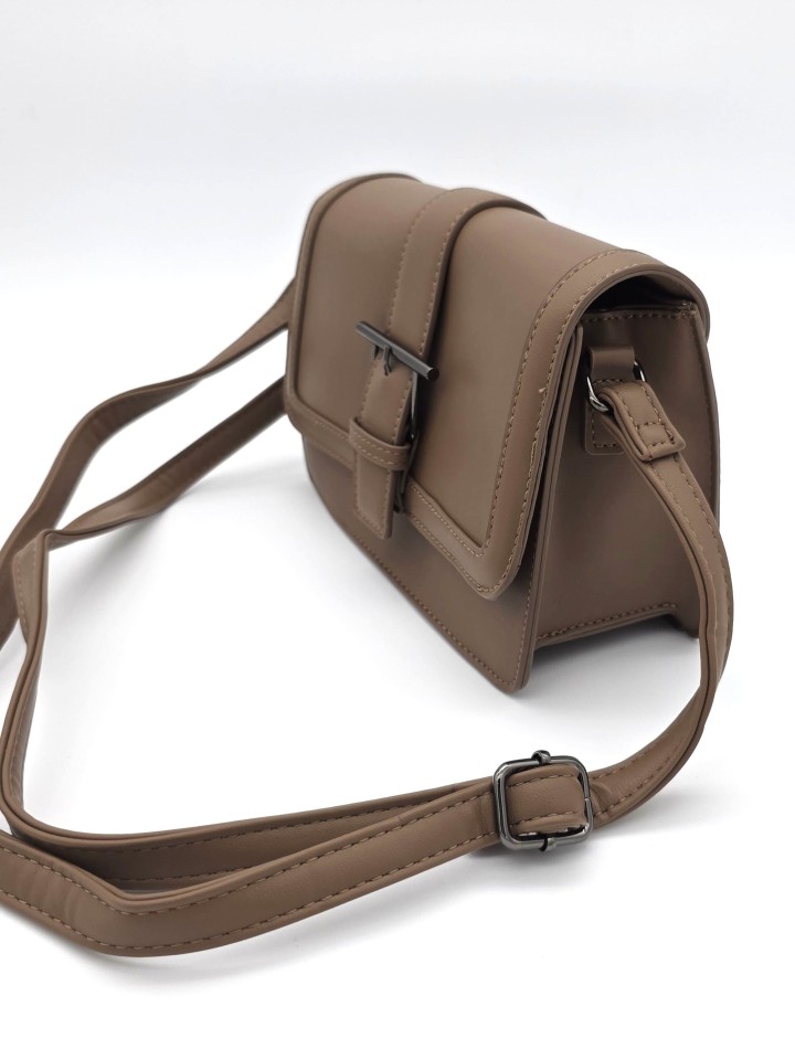 BOLSO BANDOLERA CON HEBILLA