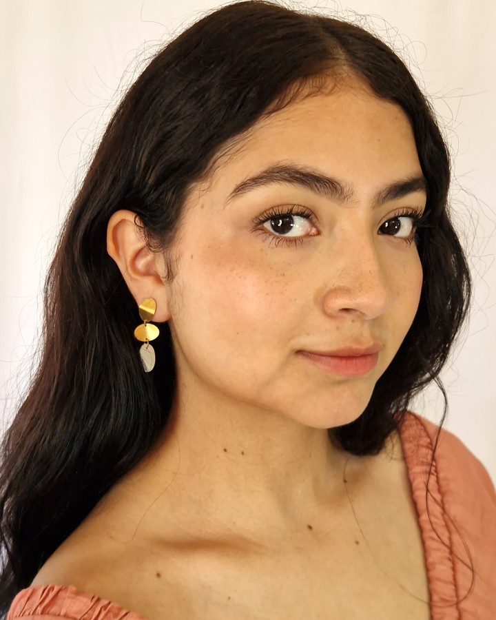 PENDIENTES LARGOS NACARADOS - ACERO INOXIDABLE